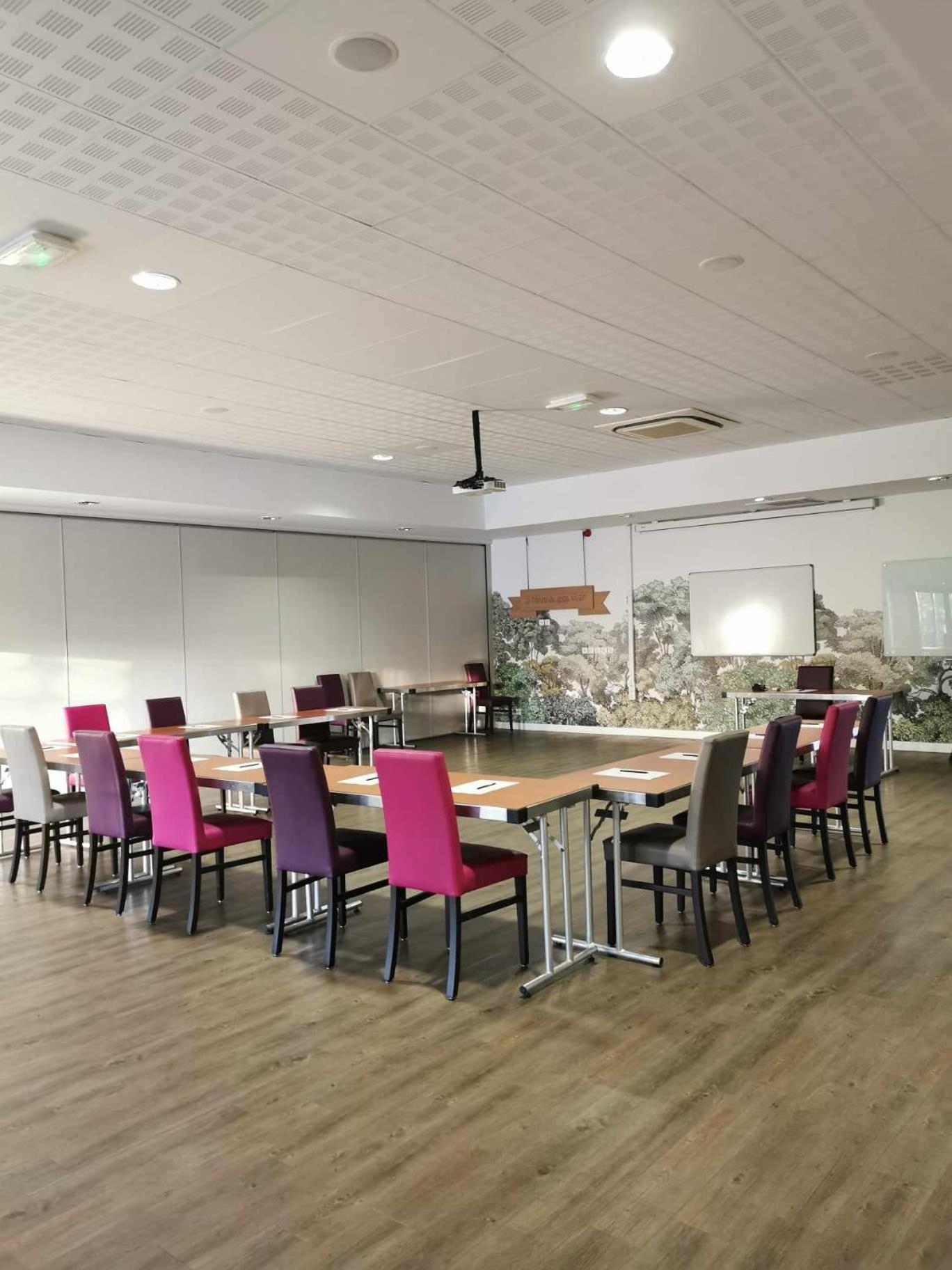 Hotel Ibis Styles Montargis Arboria Pannes  المظهر الخارجي الصورة